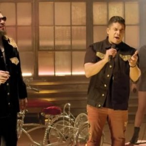 Farruko y Jerry Rivera rescatan el éxito de los 90 “Qué hay de malo” Sin-t%C3%ADtulo-300x300