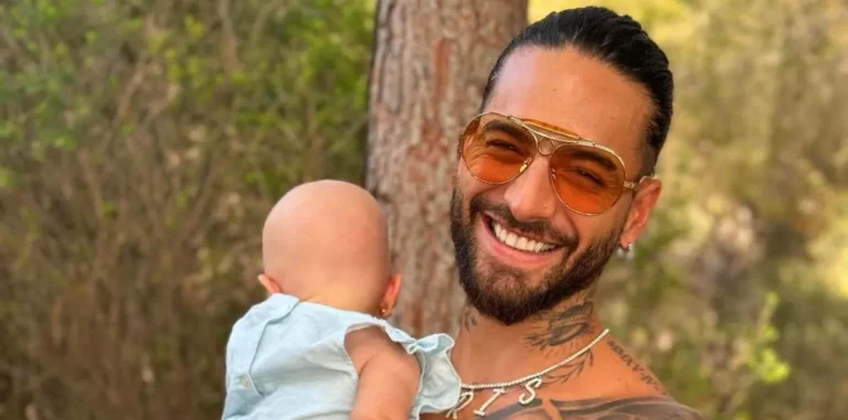https___assets.videoplatform.tv_end_2024_07_10_288958_le-llueven-las-criticas-a-maluma-por-rapar-la-cabeza-de-su-hija-paris_still_9c91a196ef89281b87efe95028b61fde