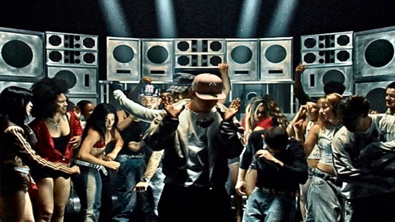 Saiko Ft. Wisin – Kukandome (Visualizer)
