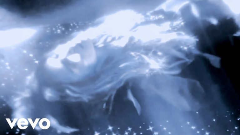 Karol G – Eclipse (Visualizer)