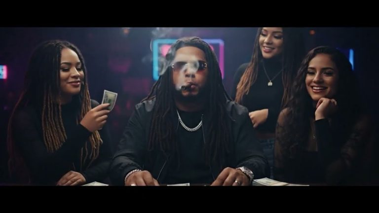 TEMPO – BOMBOCLOC (Video Oficial)